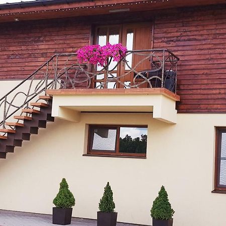 Irmos Apartamentai Salia Klaipedos Toleikiai Exteriör bild